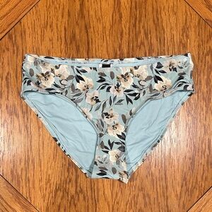 *NIP TUCK* Floral Light Blue Bikini Bottom NWT Size 6